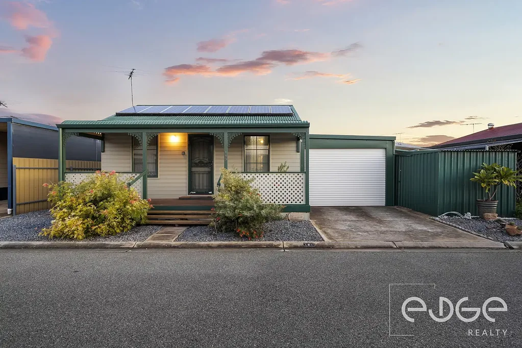 Penfield 3房  Relaxed Living in a Welcoming Community!