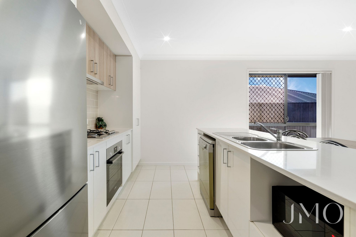 26 RICHENDA ST, ORMEAU HILLS QLD 4208, 0 habitaciones, 0 baños, House