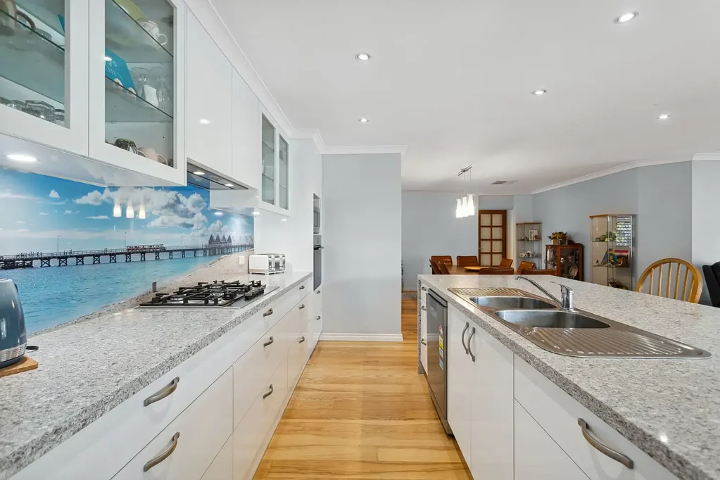 21 Kurrat Elbow, South Guildford, WA 6055