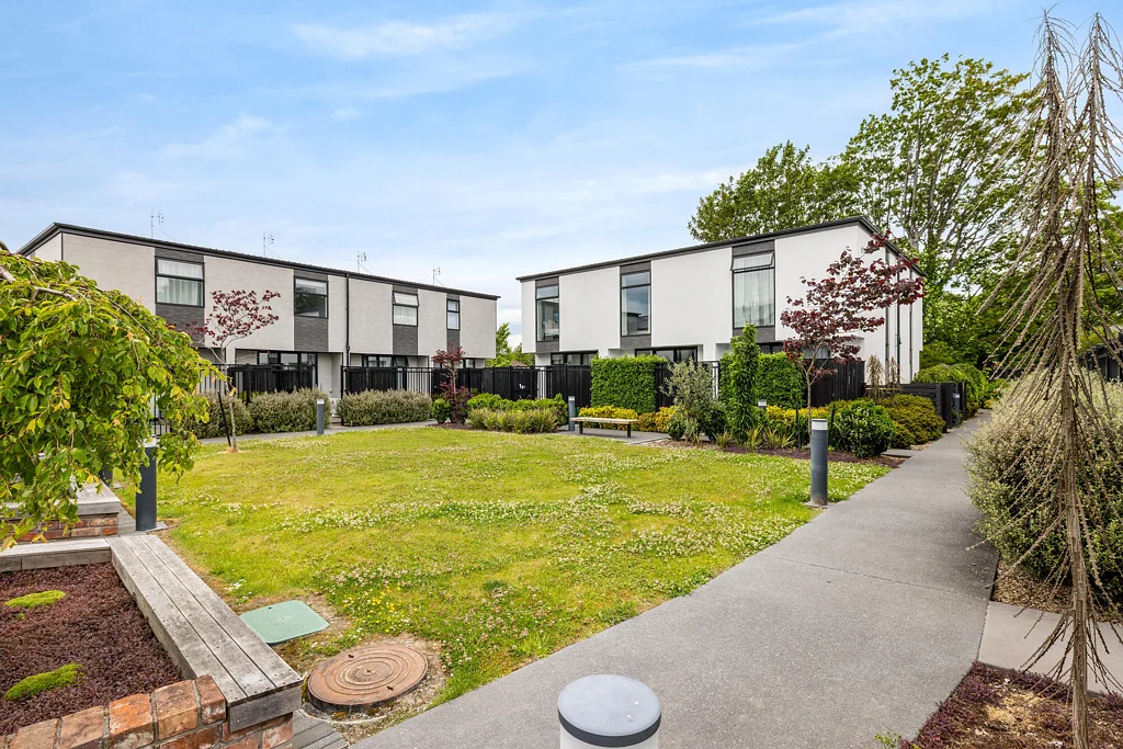 Shirley 2 Slaapkamer Fully Furnished 2 Bed 2 Ensuite and Carpark