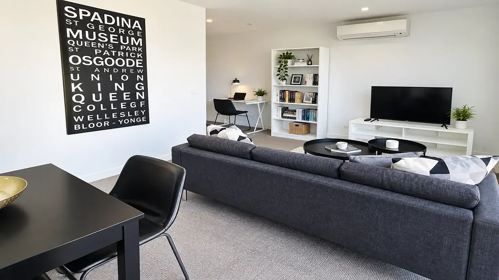 Furnished Amazing 1-Bedroom Apartment in the Heart of Melbourne CBD