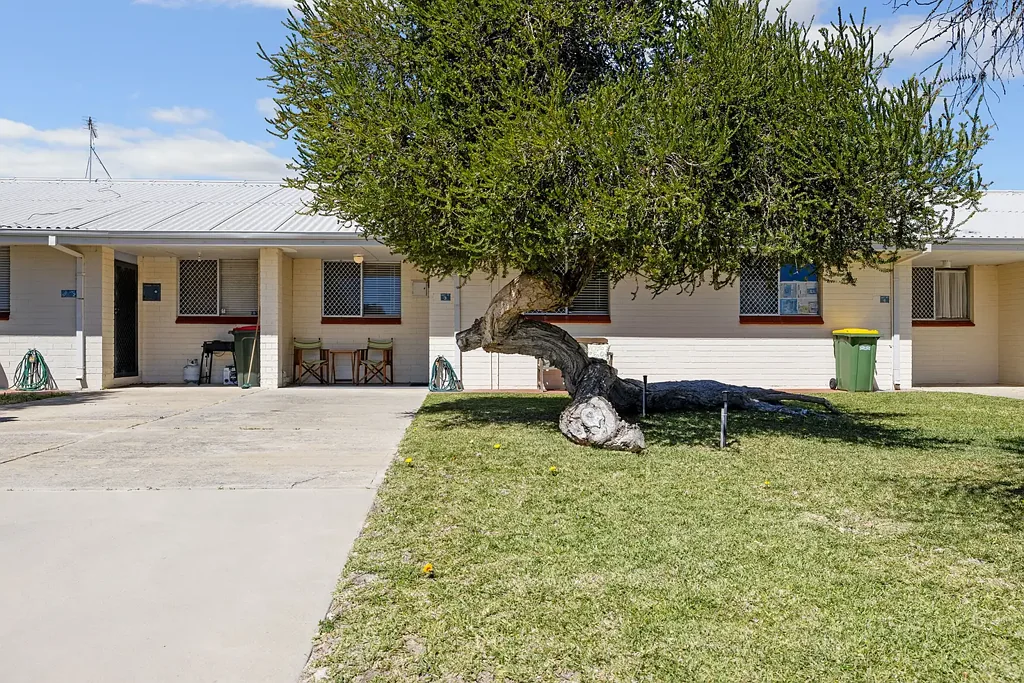 Lancelin 2房  COASTAL CHARM & CONVIENENCE -EASY CARE, WALK EVERYWHERE, AND ENJOY LIFE!