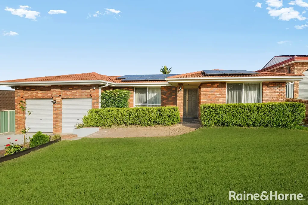 14 Dumfries Road, St Andrews, NSW 2566