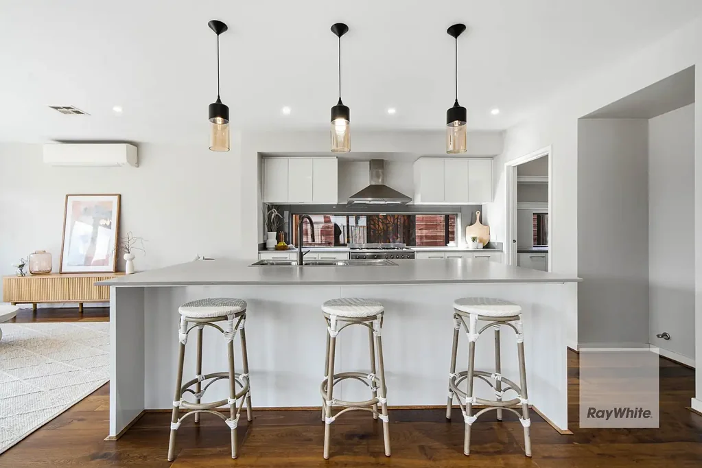 Mickleham 4Zimmer Spacious Oasis of Flair and Flexibility