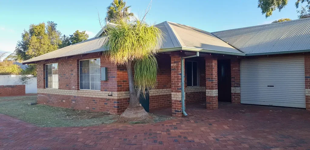 Great Location, Quiet Complex.