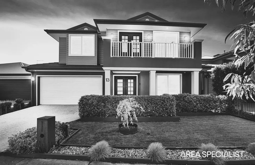 13 Wiltshire Boulevard, Thornhill Park, VIC 3335