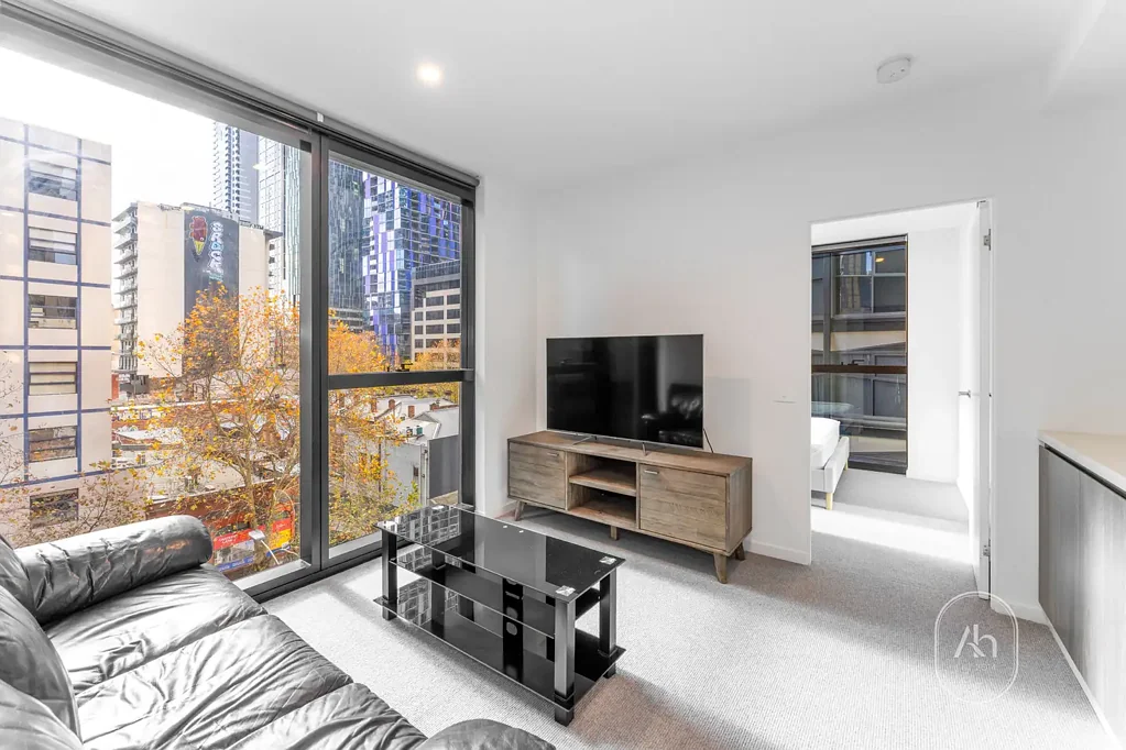 Furnished 2-Bedroom City Apartment in Prime Location