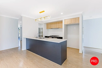83 Callaghan St, Epsom, VIC 3551, 4 phòng ngủ, 2 phòng tắm, House