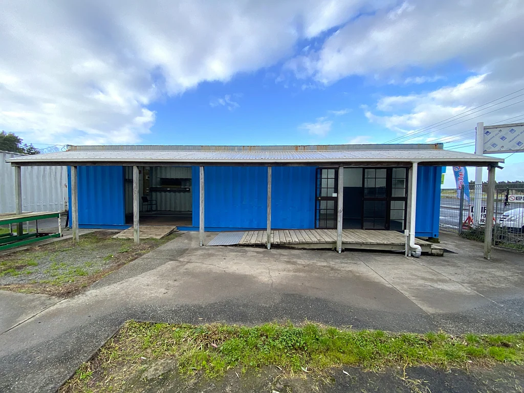 Thames Yard and outbuildings - For Lease