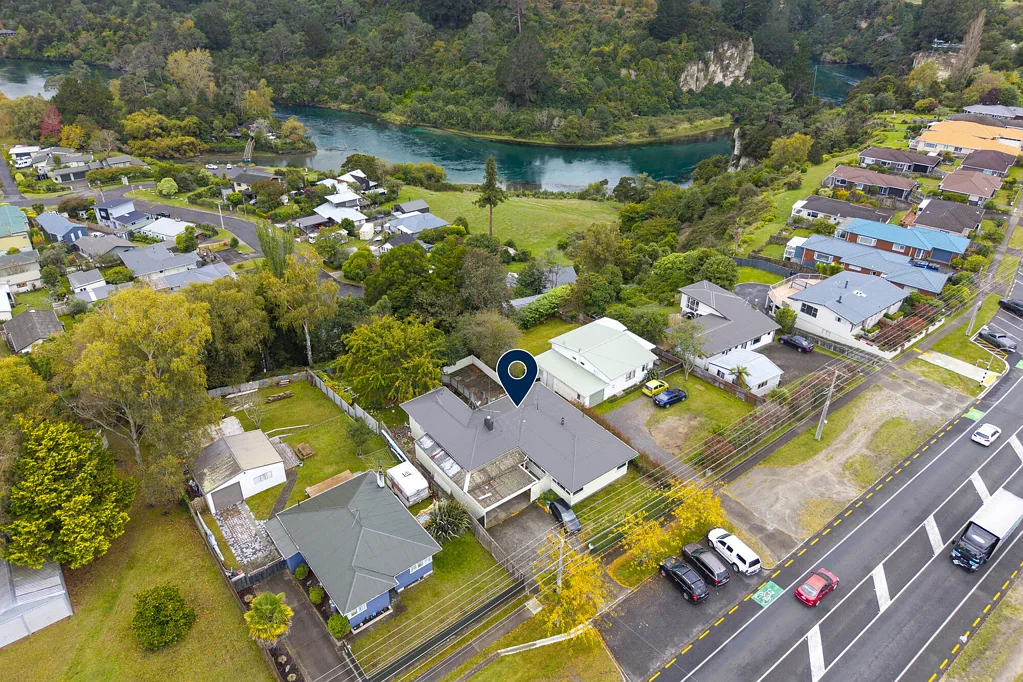Taupo 4Phòng ngủ Home with potential