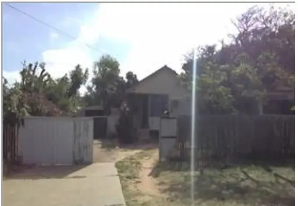 Rangeway 3 Slaapkamer Bailiff Sale - Full Share of 28 Felicia Street, RANGEWAY, WA 6530 on Tuesday 13th January 2026 at 9 am by Public Auction - Bailiff reference: 324815