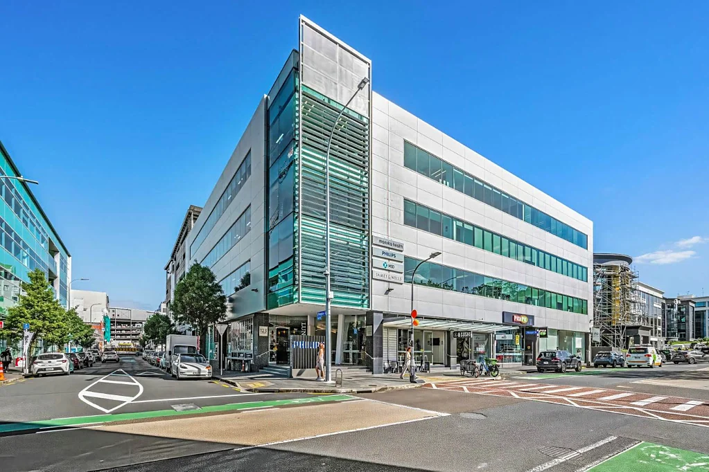 Newmarket CARLTON GORE SUBLEASE