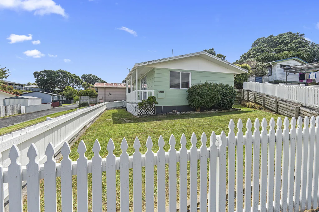 Spotswood 2 Slaapkamer First Home Buyers - Only $399,000 - Be Quick