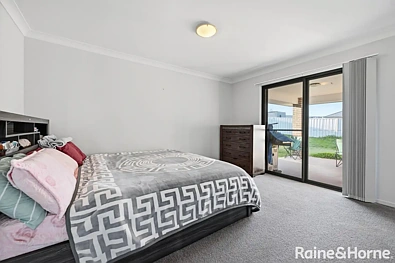 卧室 - 6 Sullivan Circuit, Orange, NSW 2800