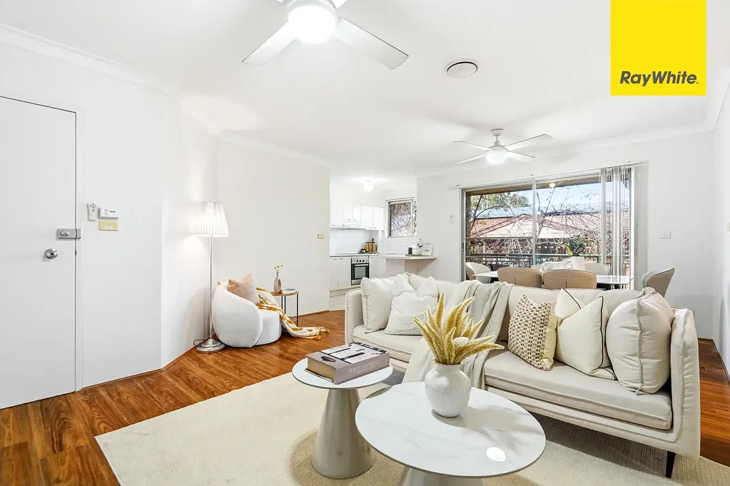 Granville 3chambre Freshly Renovated Apartment - Walk to Parramatta CBD & Harris Park Station