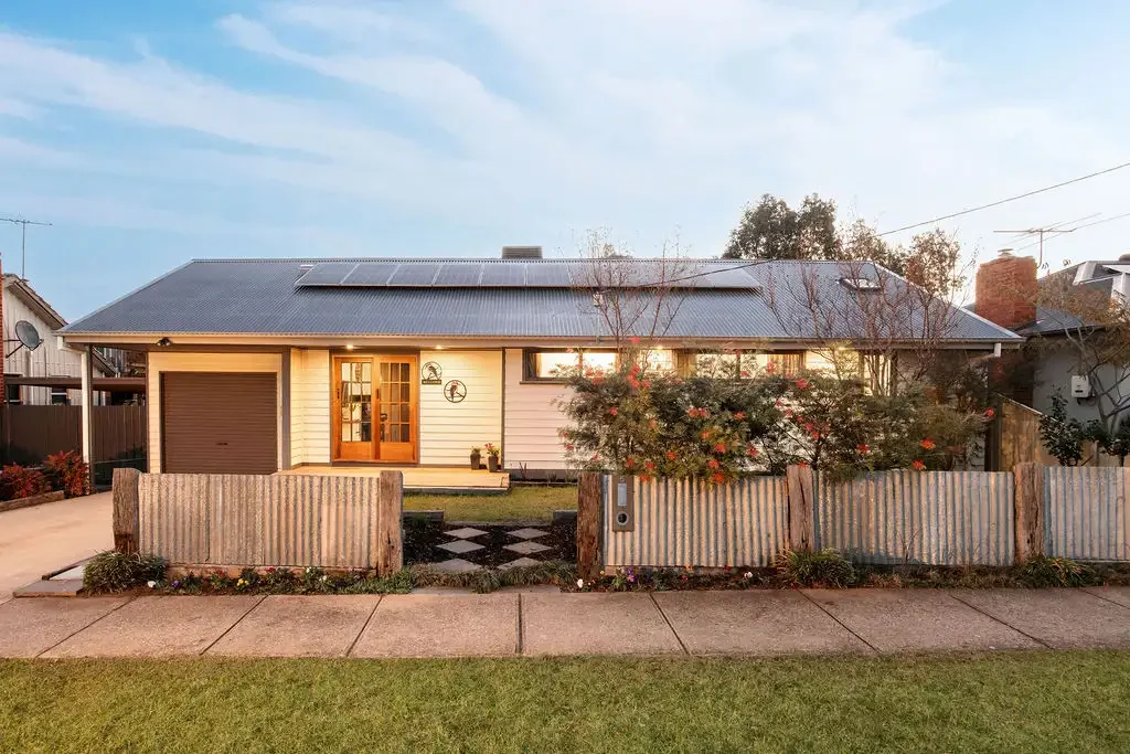 Wodonga 3 Bedroom Stunning with Park Views