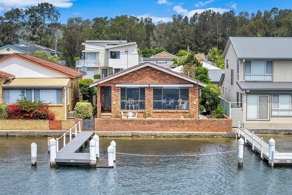 Idyllic Waterfront Residence with Direct Private Jetty