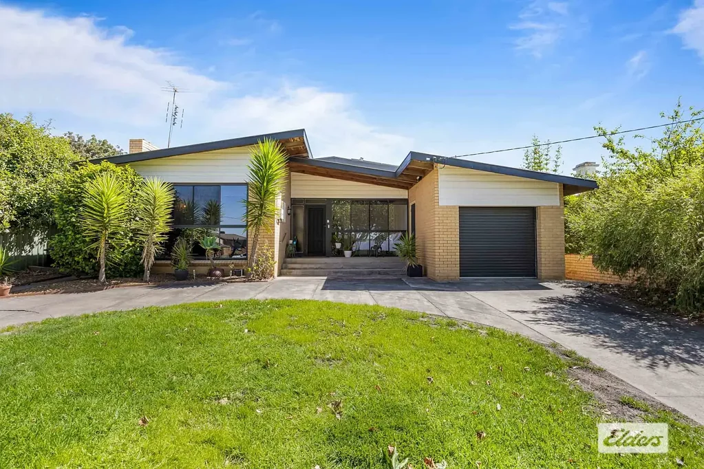 48 Barkly Street West, Ararat, VIC 3377
