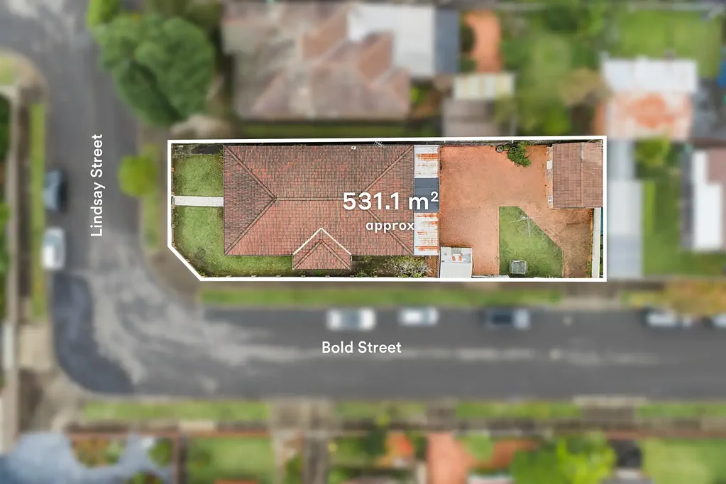 Burwood 4Habitaciones Exciting potential on a premium corner parcel
