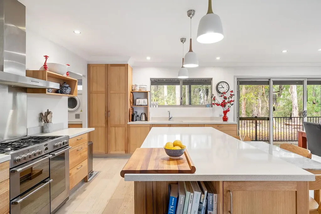 33 Sabina Drive, Molloy Island, WA 6290