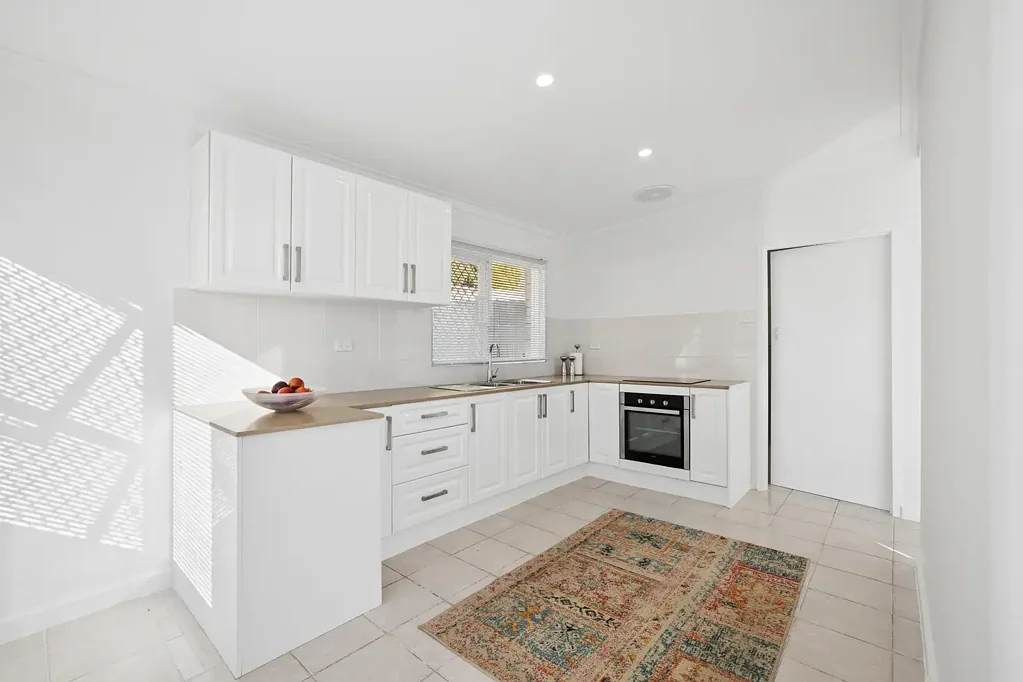 Beaconsfield 2 Bedroom Renovate, detonate, lease or landbank this beautifully positioned local gem in the heart of Beaconsfield