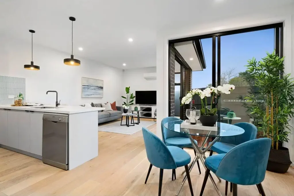 Bulleen 4બેડરૂમ Simply Exceptional Almost New