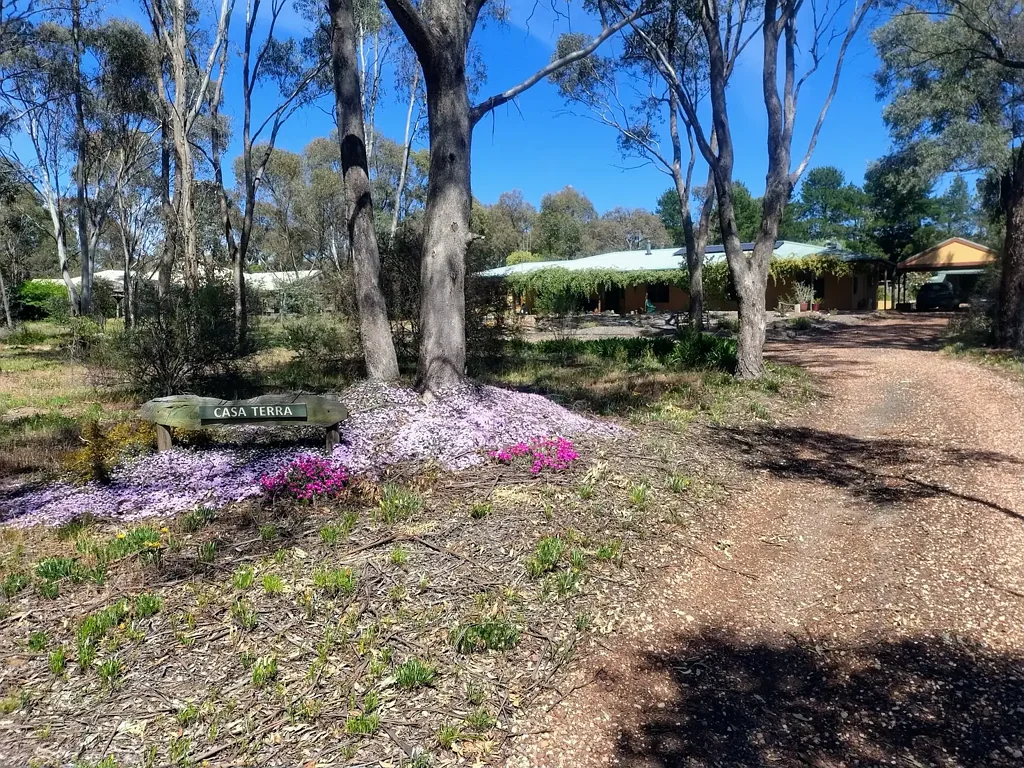 Maiden Gully 4chambre Mud Brick Magic – Character, Space & Serenity