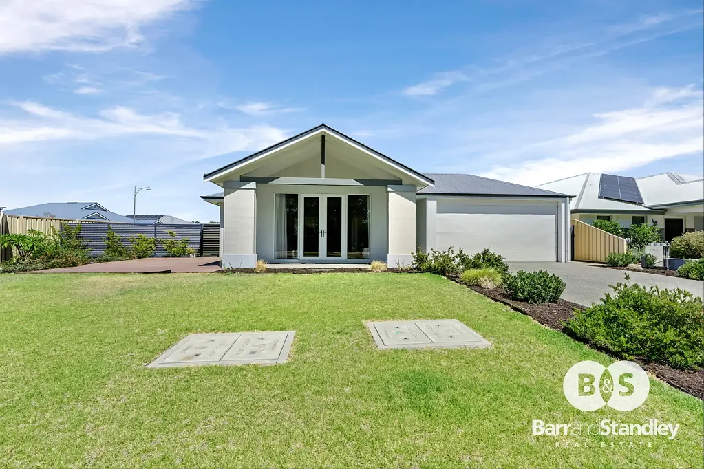 43 Hazelgrove Crescent, Millbridge, WA 6232