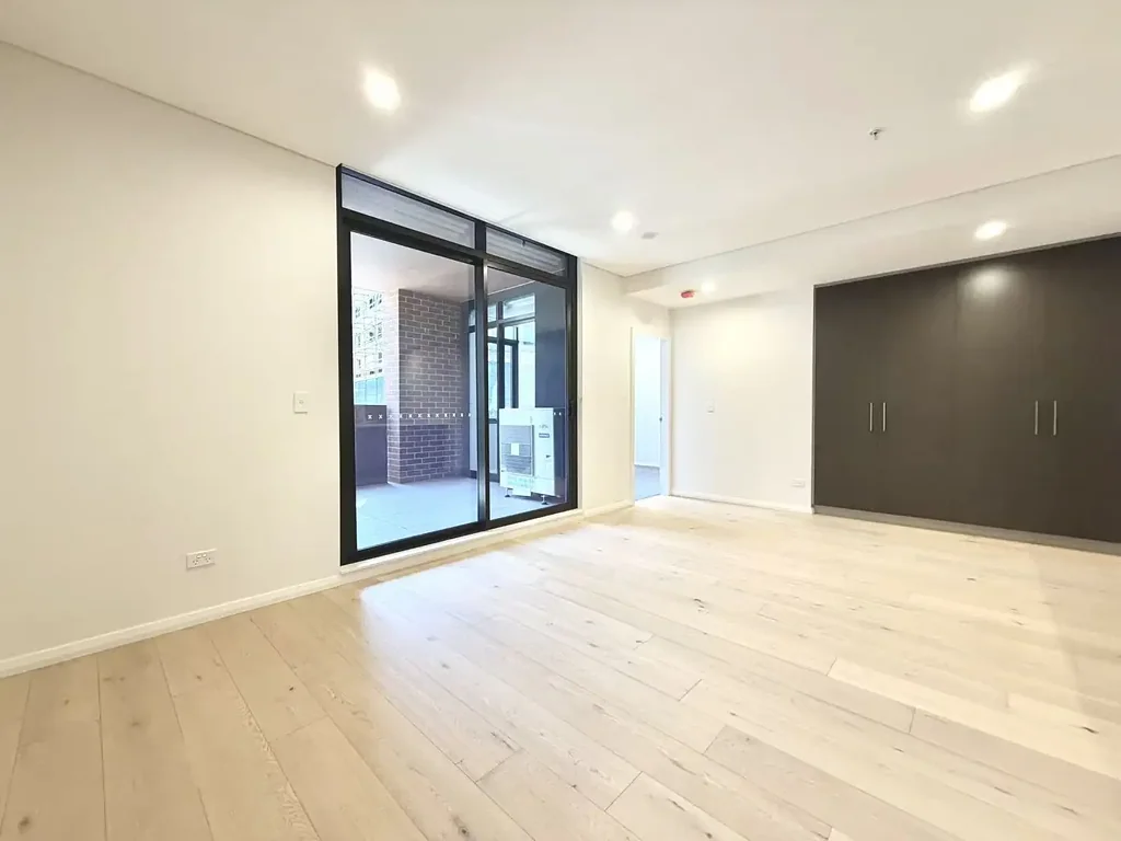 Brand New Apartment | Walk to Tallawong Metro Station