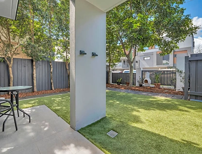 1/15 Gary Street, Morningside, QLD 4170, 3房, 2浴, 城市屋