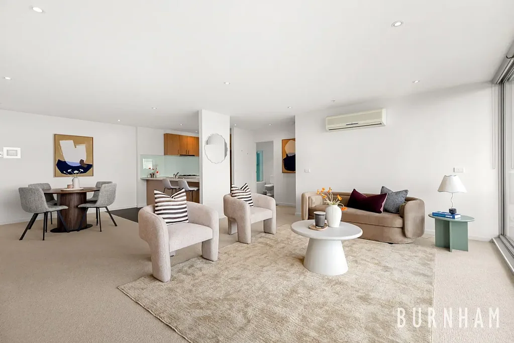 Footscray 2ਬੈੱਡਰੂਮ Expansive Living with Sweeping City & West Gate Views