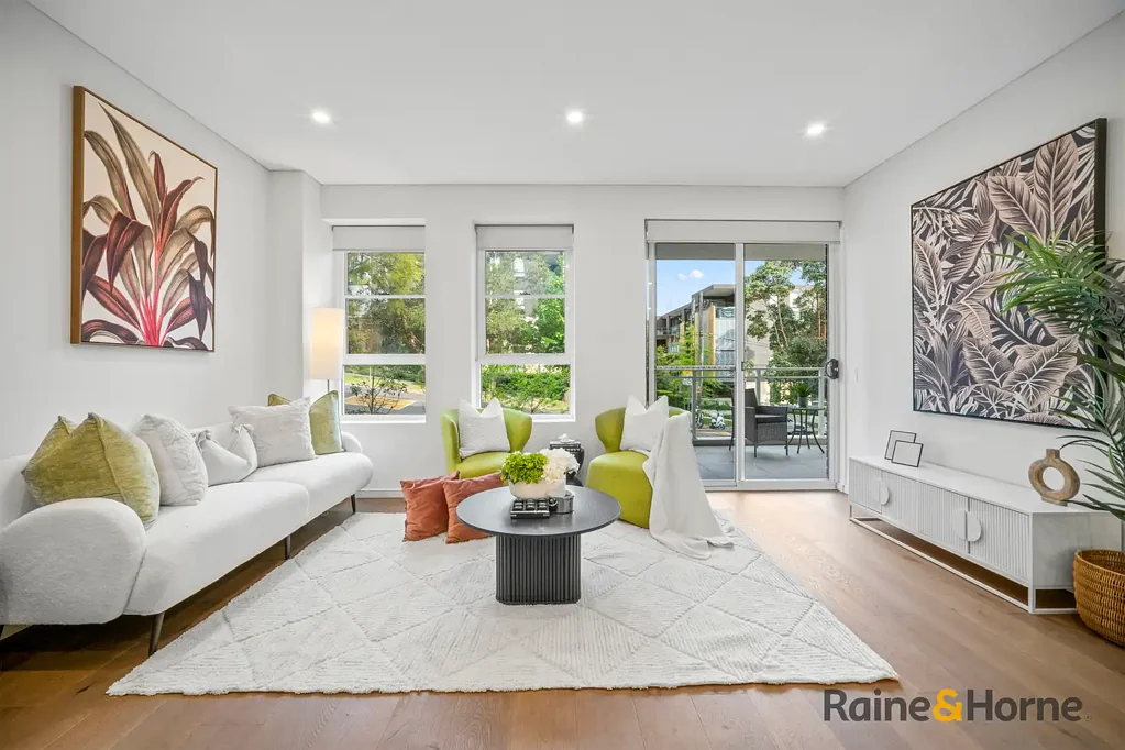 Pymble 2 Bedroom Stylish Corner Apartment with Brilliant Natural Light & Study