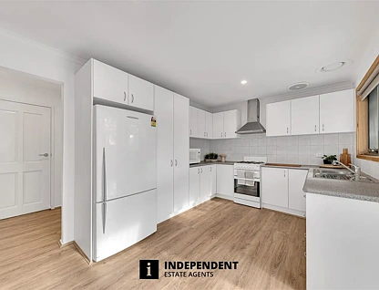 2/3 Cranbourne Drive, Cranbourne, South East Melbourne, 3房, 1浴, House