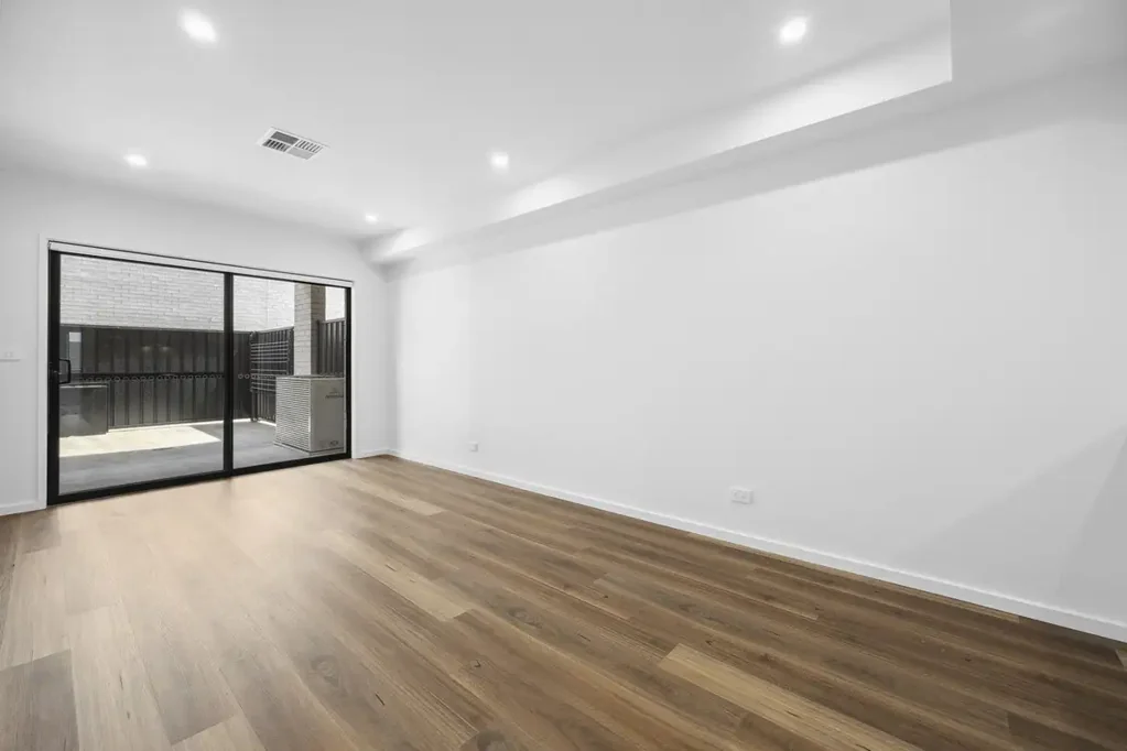 Spacious townhouse!