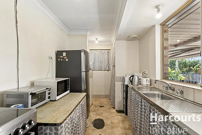 रसोईघर - 55 Farnesian Circle, Mirrabooka, WA 6061