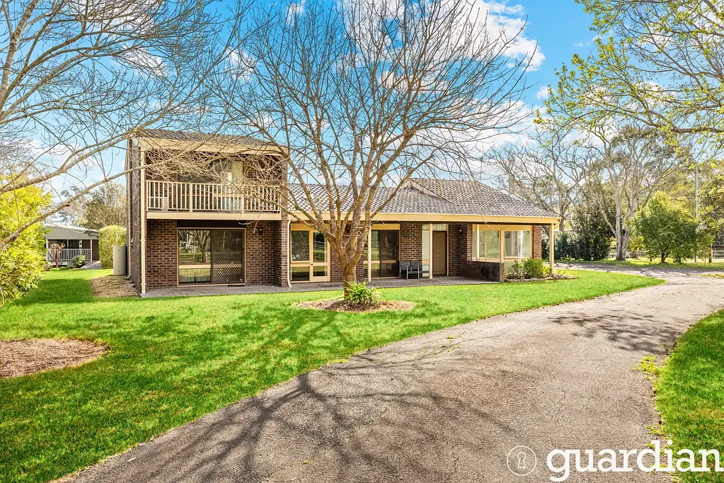 8 Strath Place, Kenthurst, NSW 2156
