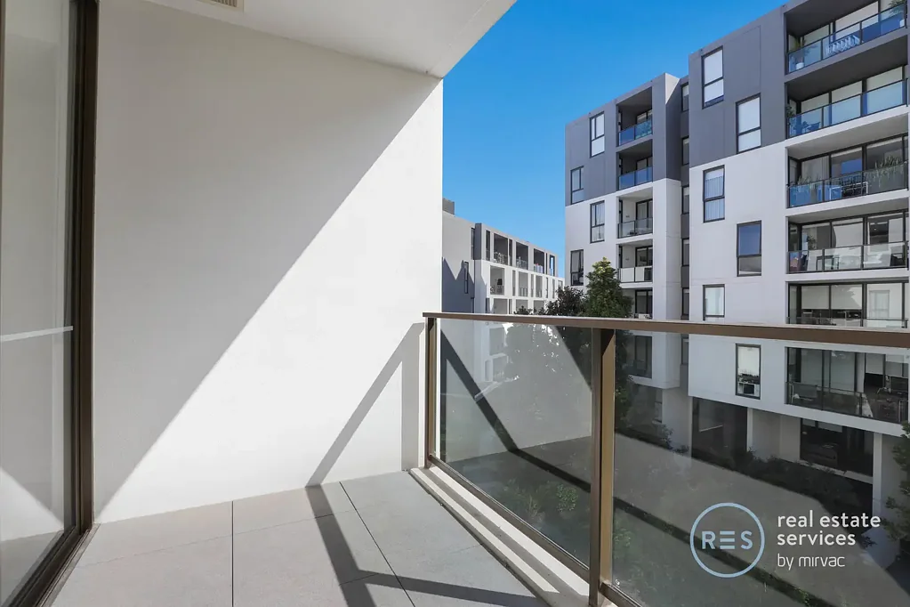 Contemporary 1 Bedroom Apartment in 'Locarno', Harold Park