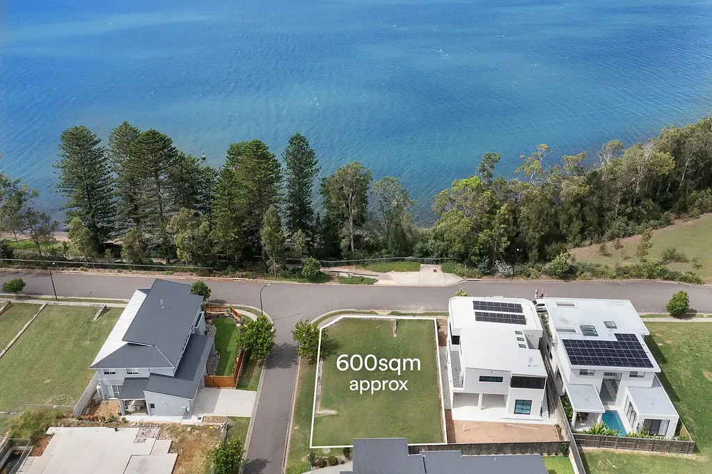 12 Bathers Way, Morisset Park, NSW 2264