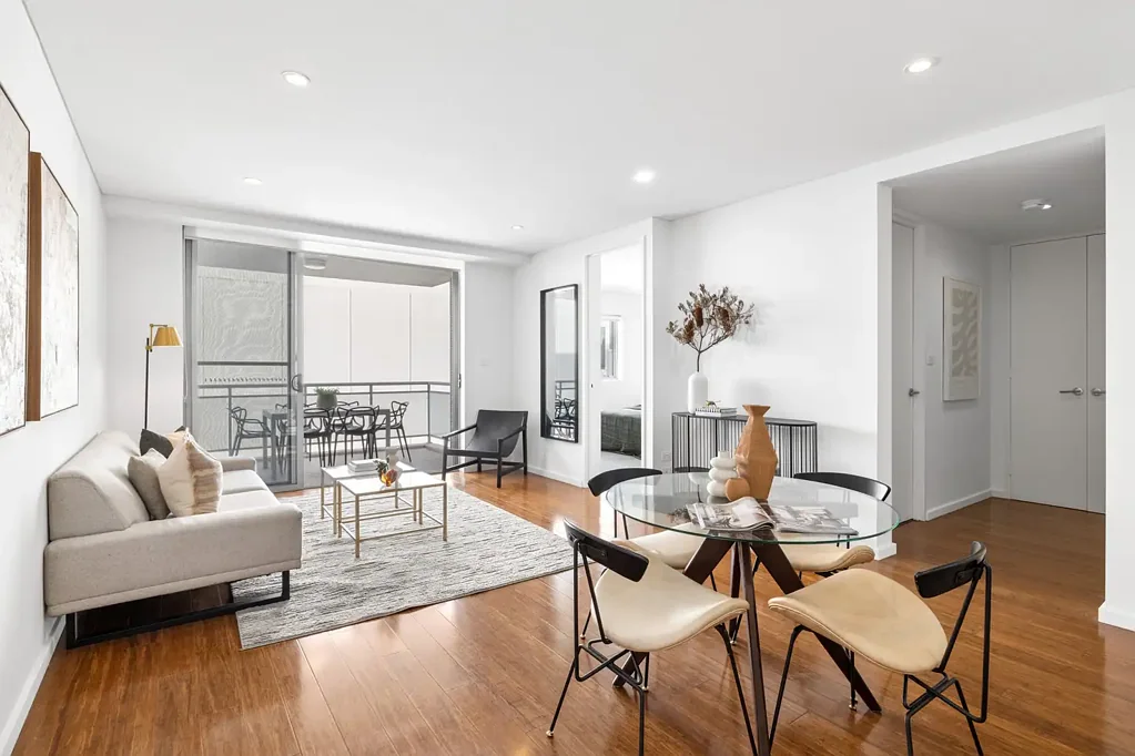 Camperdown 2Moenga Upscale living in a downtown setting
