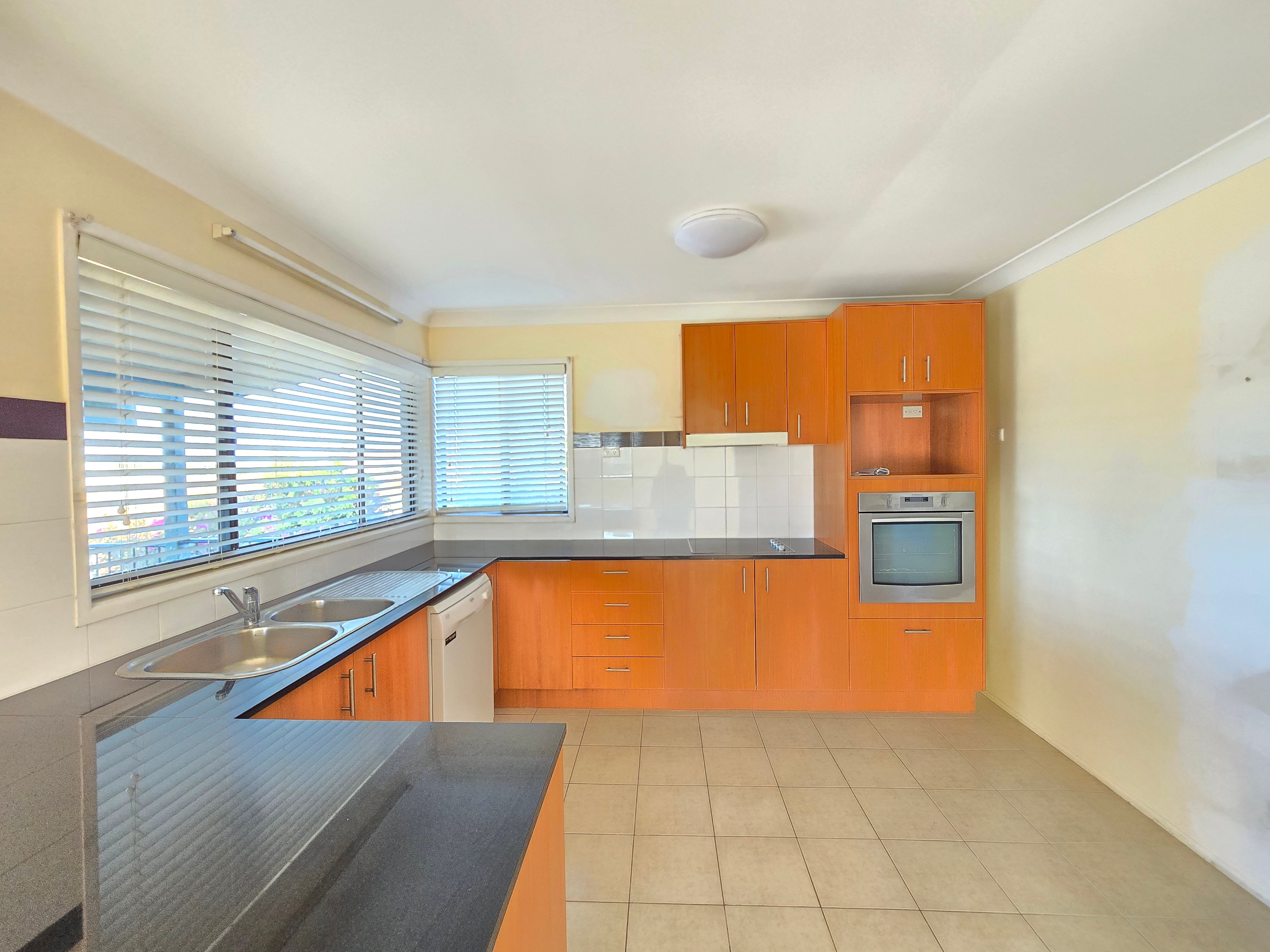 5 GIRUA ST, BLI BLI QLD 4560, 0房, 0浴, House