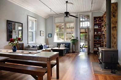 Silid Pahingahan - 1 Faraday School Road, Faraday, VIC 3451