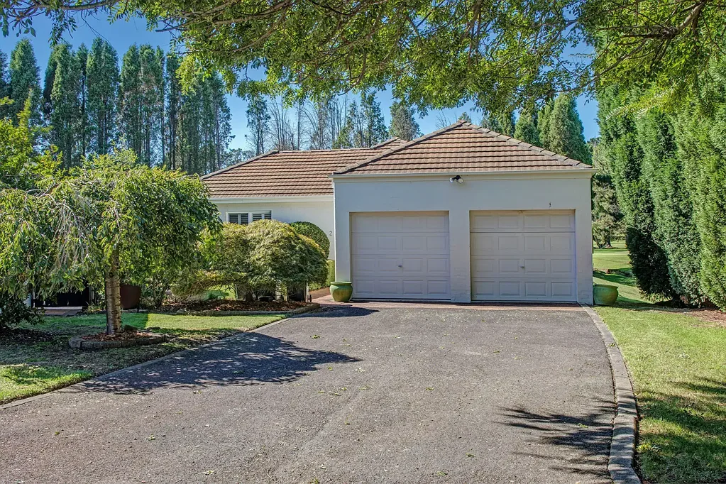 Bowral 3 Bedroom "Berida Park"- Golf course views!
