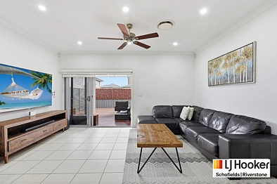 Silid Pahingahan - 4 Oberon Street, Riverstone, NSW 2765