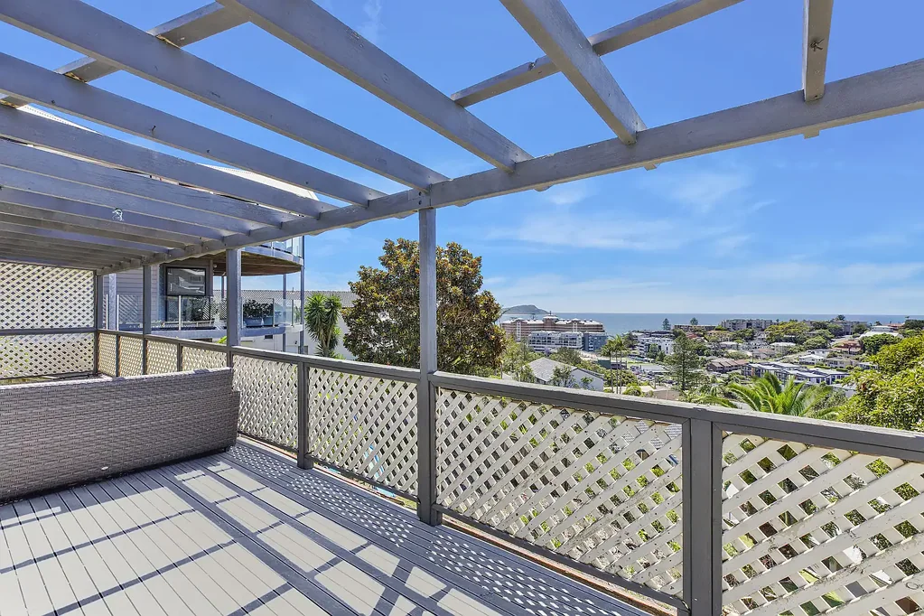 Terrigal 5房  Dual living With Exceptional Views + Approved Extension Plans