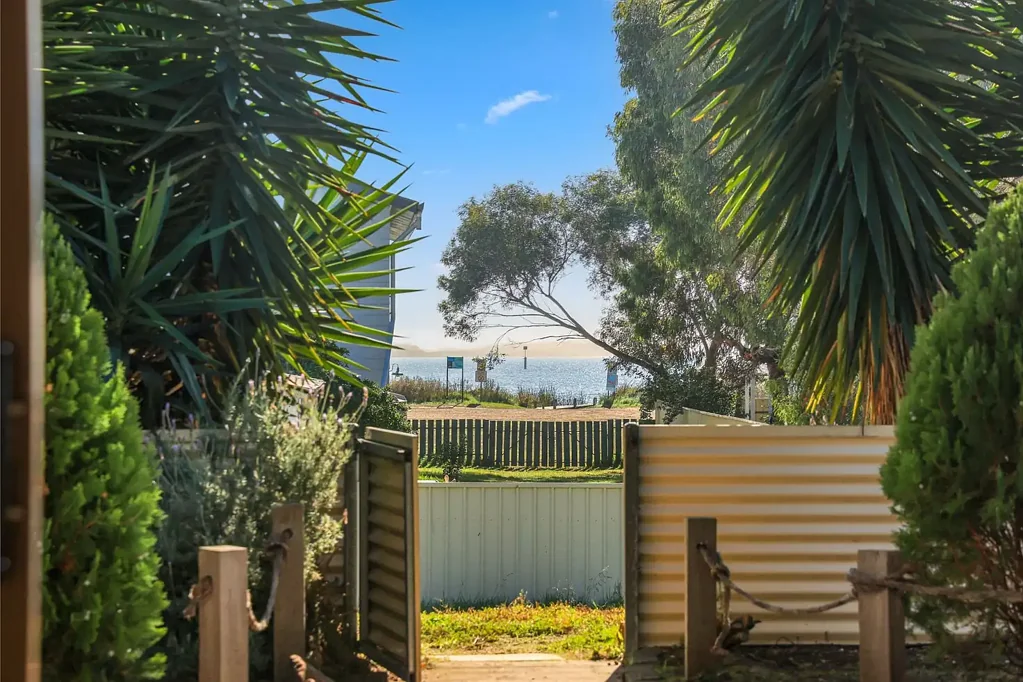 Hindmarsh Island 5ਬੈੱਡਰੂਮ Island Home with Water Views