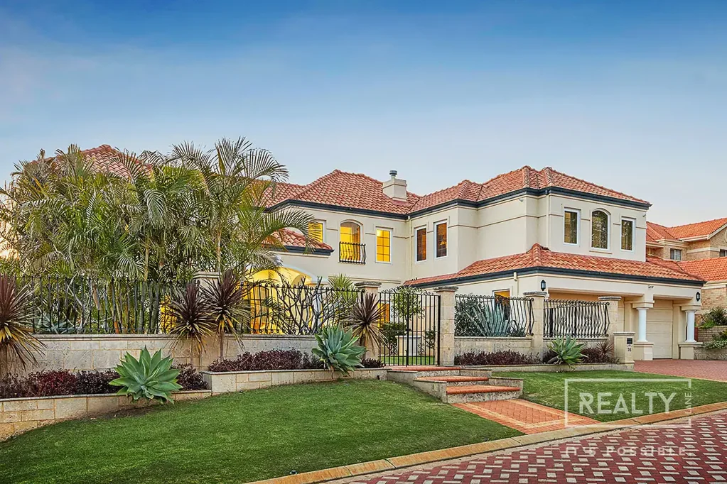 16 Ash Grove, Duncraig, WA 6023