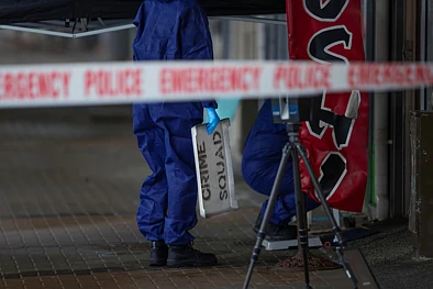 北岸捅人事件后续：伤者为亚裔，被连捅数刀！袭击者自杀身亡，社区大为震惊