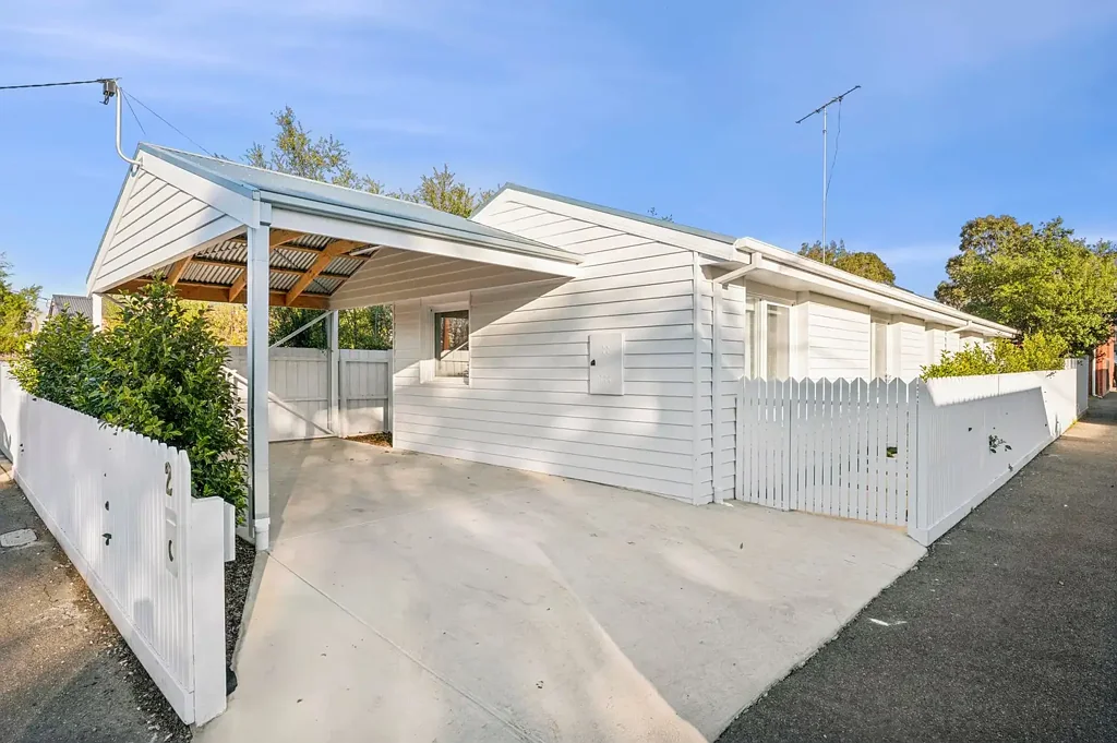 East Geelong 2ਬੈੱਡਰੂਮ UNIQUELY INDIVIDUAL