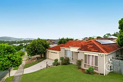 82 Opossum Circuit, Springfield Lakes