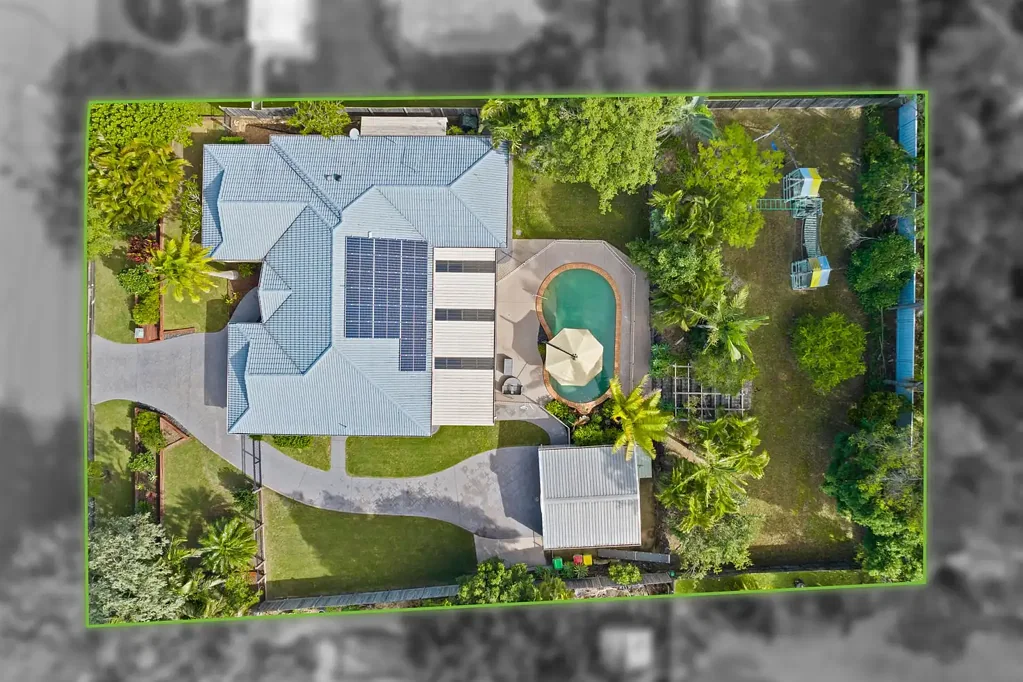 Alexandra Hills 4 Bedroom Big Block, Commanding Frontage – The Ultimate Family Retreat with Pool & Shed!